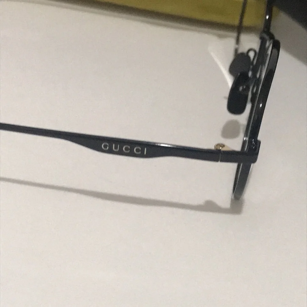New Authentic Gucci Round Metal Eyeglasses in Black